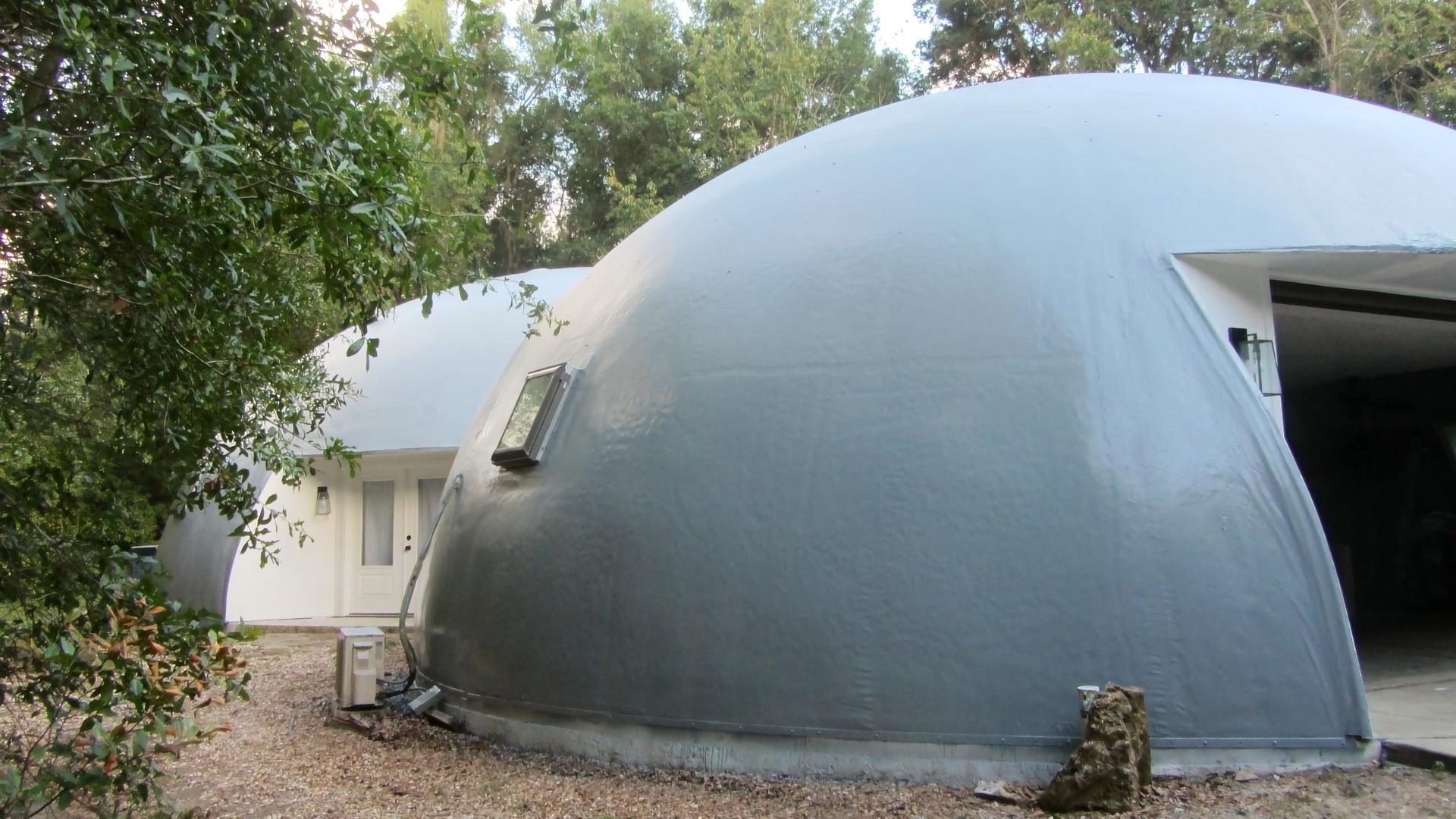 The final look of the dome house.